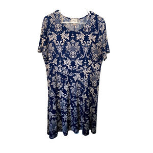 Beige by Eci Womens Blue and White Damask Dress